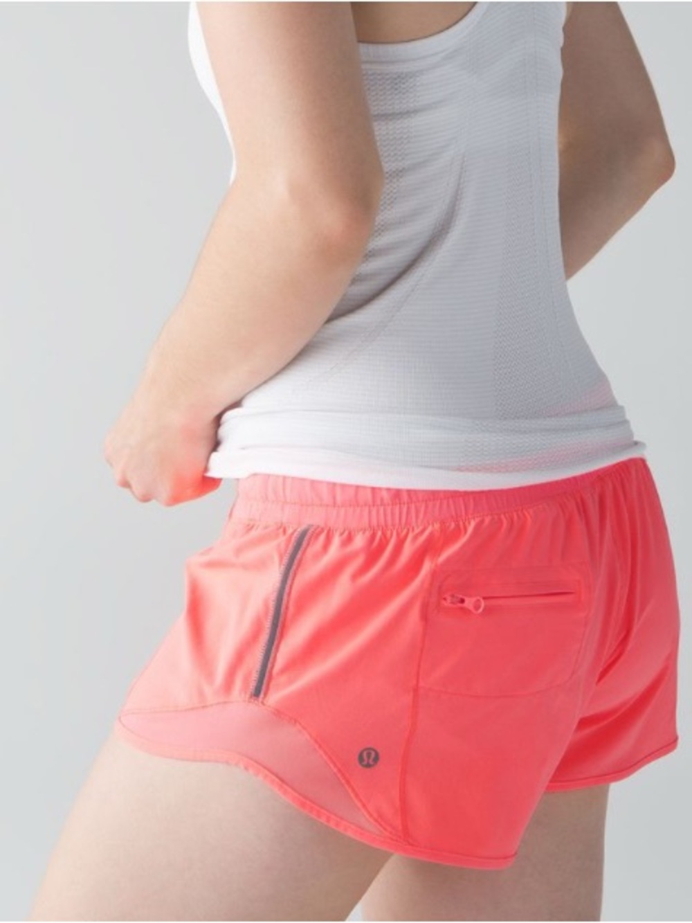 Lululemon Hotty Hot Short Long 4” Size 6